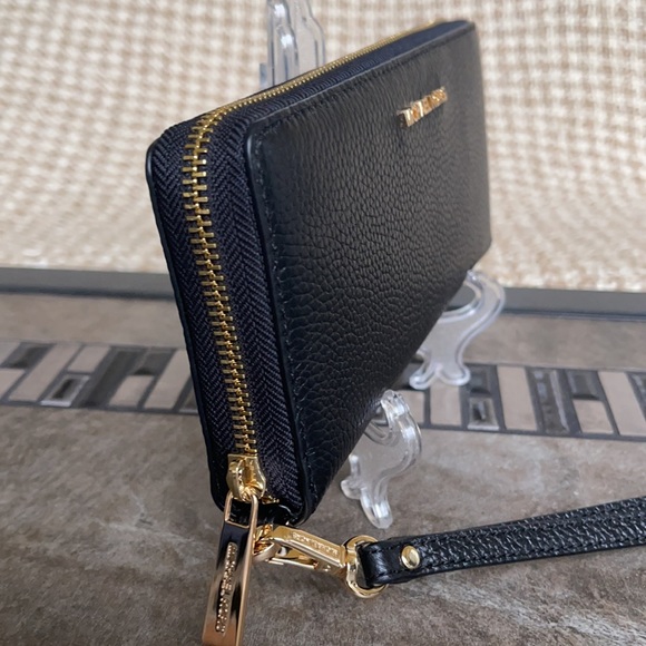 Michael Kors Jet Set Travel Large Travel CONTINENTAL Wallet-Wristlet - Picture 5 of 16